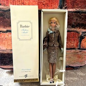 Barbie Fashion Model Collection Tweed Indeed Genuine Silkstone Body